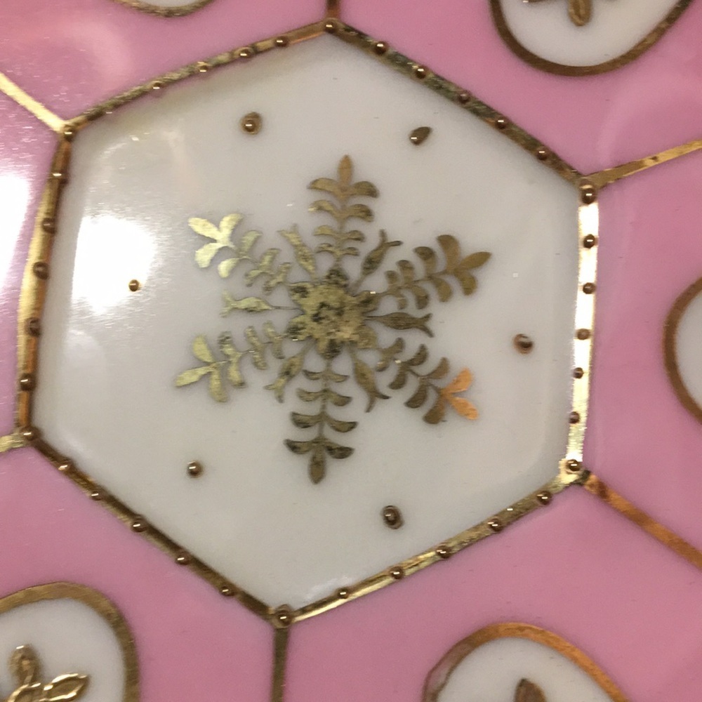 Small Pink & Gold Vintage Plate For Under Plants , Catch All Dish/Display Decor - Picture 4 of 8